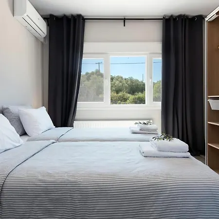 Villa Exquisite Corfu Retreat - 6 Bedrooms - Perfect Paradise - Private Pool & Tranquil Village Charm - Danilia *