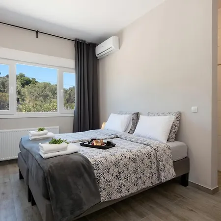 Villa Exquisite Corfu Retreat - 6 Bedrooms - Perfect Paradise - Private Pool & Tranquil Village Charm - Danilia