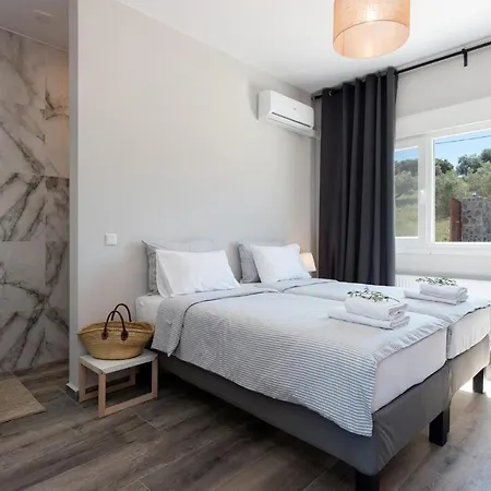 Exquisite Corfu Retreat - 6 Bedrooms - Perfect Paradise - Private Pool & Tranquil Village Charm - Danilia Вилла *